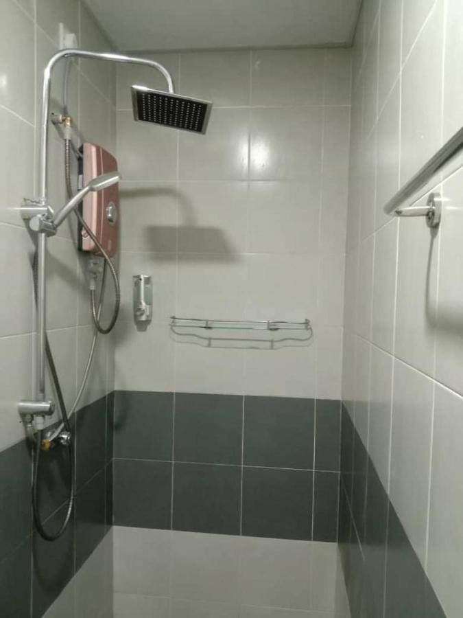 Ramadhina Eagle Eye View Home2stay Emerald Avenue Apartment *