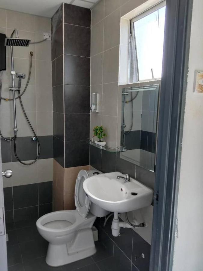 Apartment Ramadhina Eagle Eye View Home2stay Emerald Avenue *